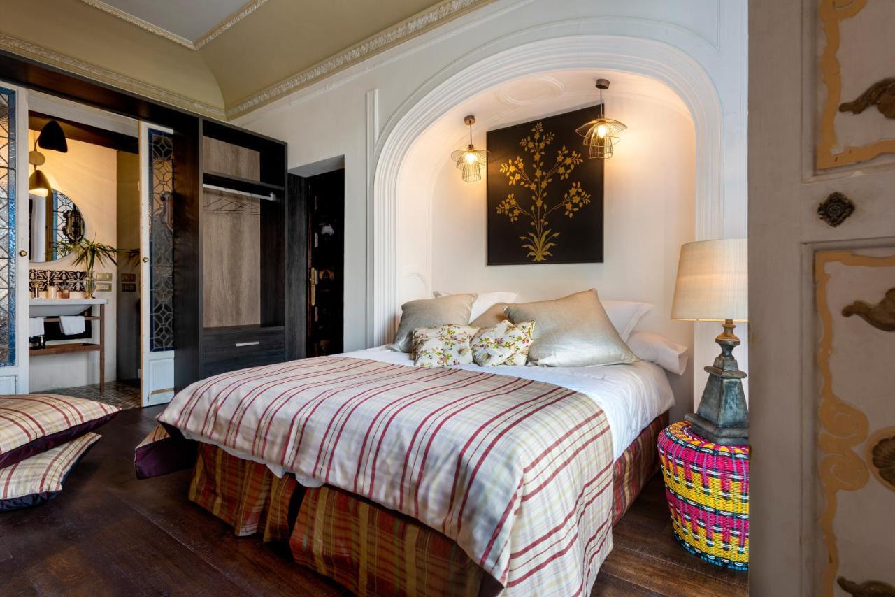 Bed and Breakfast Pájaro Rebelde Siviglia Esterno foto