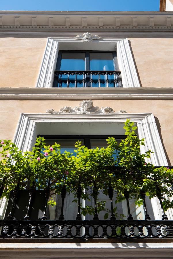 Bed and Breakfast Pájaro Rebelde Siviglia Esterno foto